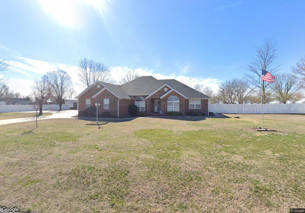 20199 Edgewood Cir, Siloam Springs, AR 72761 - photo 1