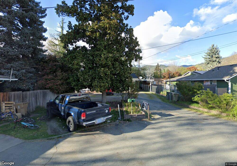 820 NE Clyde Place, Grants Pass, OR 97526 - photo 1