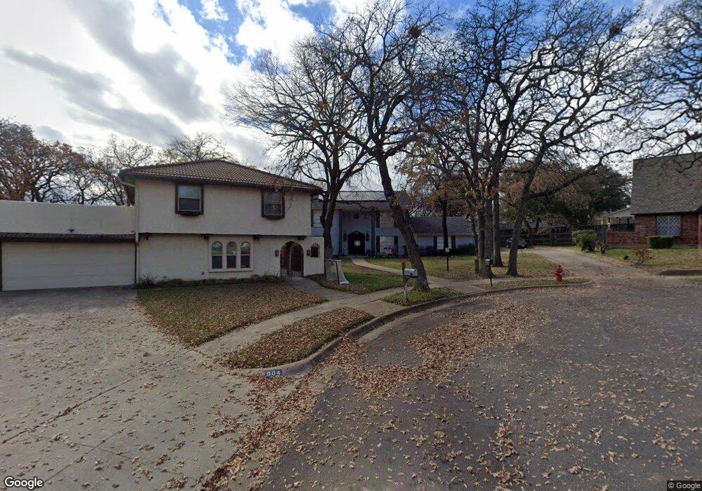 900 Brestol Ct W, Bedford, TX 76021 - photo 1
