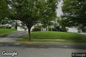 8 Melissa Ln, Old Bethpage, NY 11804