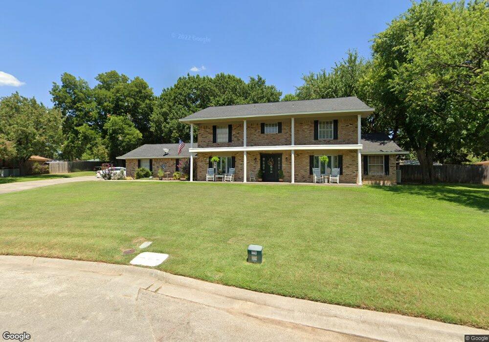 8 Scotsmeadow St, Gainesville, TX 76240 - photo 1