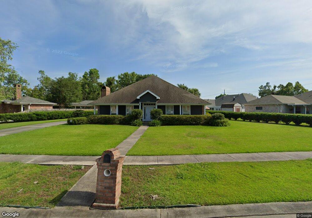 1704 Joshua Dr, Houma, LA 70360 - photo 1