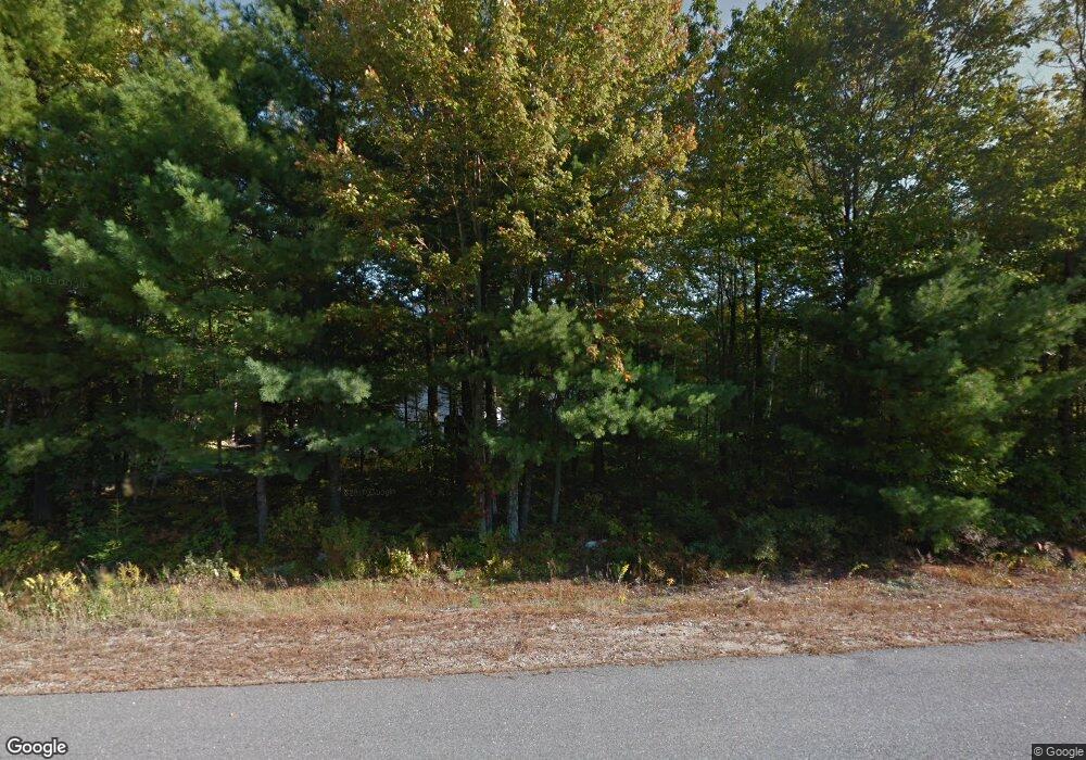 12 Laurel Rd, Hooksett, NH 03106 - photo 1