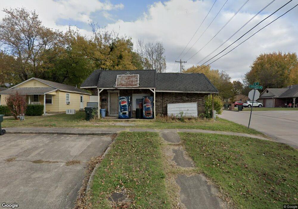 802 N Seminole Ave, Claremore, OK 74017 - photo 1