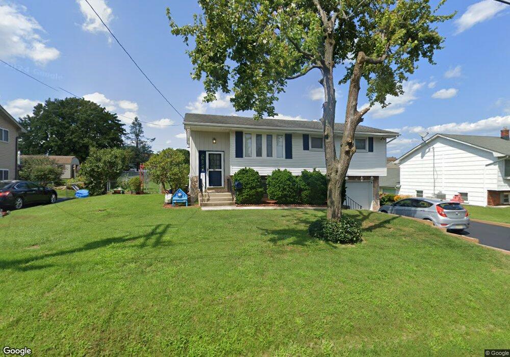 861 Sampson Ave, Phillipsburg, NJ 08865 - photo 1
