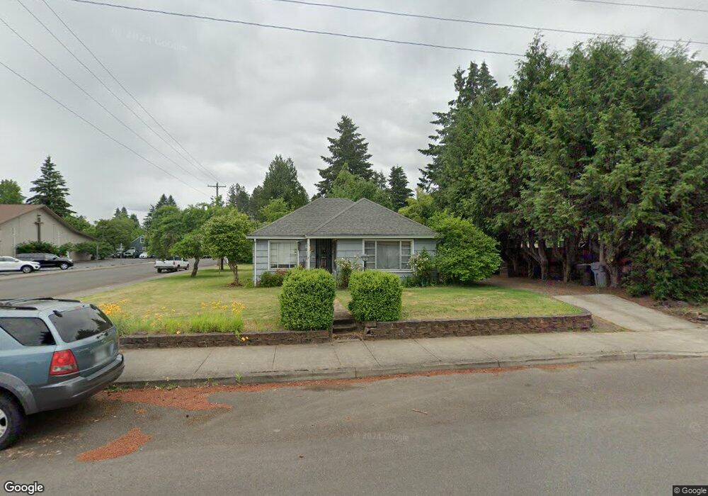 894 N Juniper St, Canby, OR 97013 - photo 1
