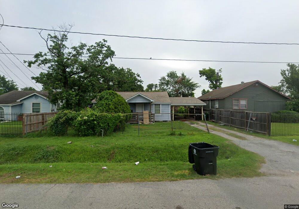 2701 Caplin St, Houston, TX 77026 - photo 1