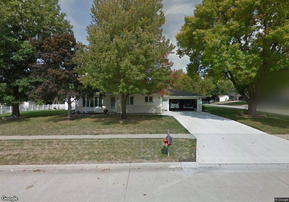 1410 S 16th Ave W, Newton, IA 50208 - photo 1