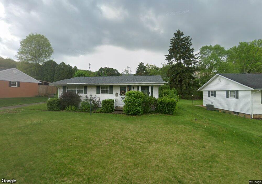 1817 Adams St, Coshocton, OH 43812 - photo 1