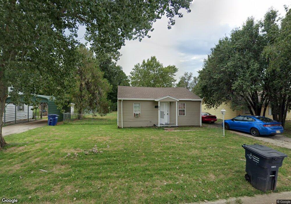 2719 E Maple Ave, Enid, OK 73701 - photo 1