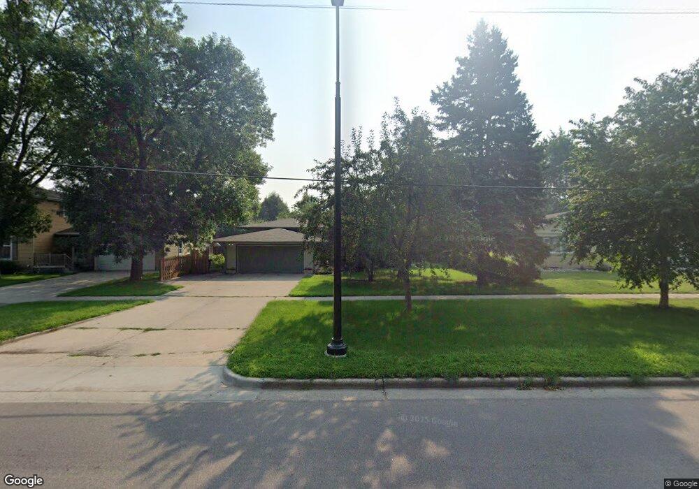 2413 Elm St N, Fargo, ND 58102 - photo 1