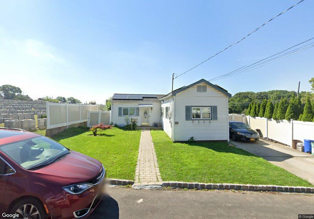 14 Tyler Ave, Staten Island, NY 10310 - photo 1