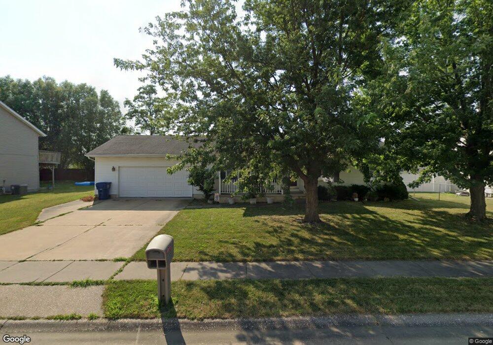 6125 Appomattox Rd, Davenport, IA 52806 - photo 1