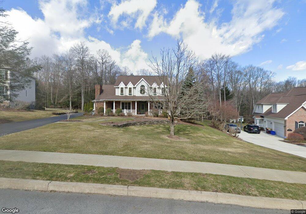 707 Clover Ln, Moscow, PA 18444 - photo 1