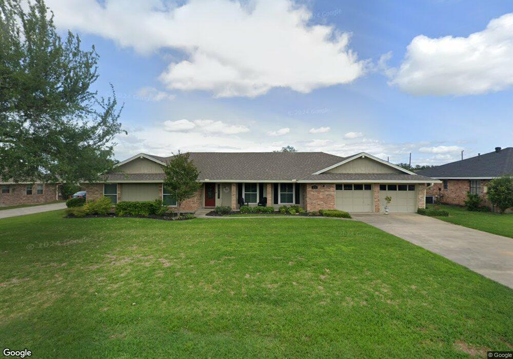4705 E Quail Hollow Dr, Lake Charles, LA 70605 - photo 1