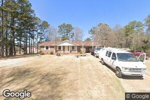 516 Pinecrest Dr E, Lafayette, AL 36862