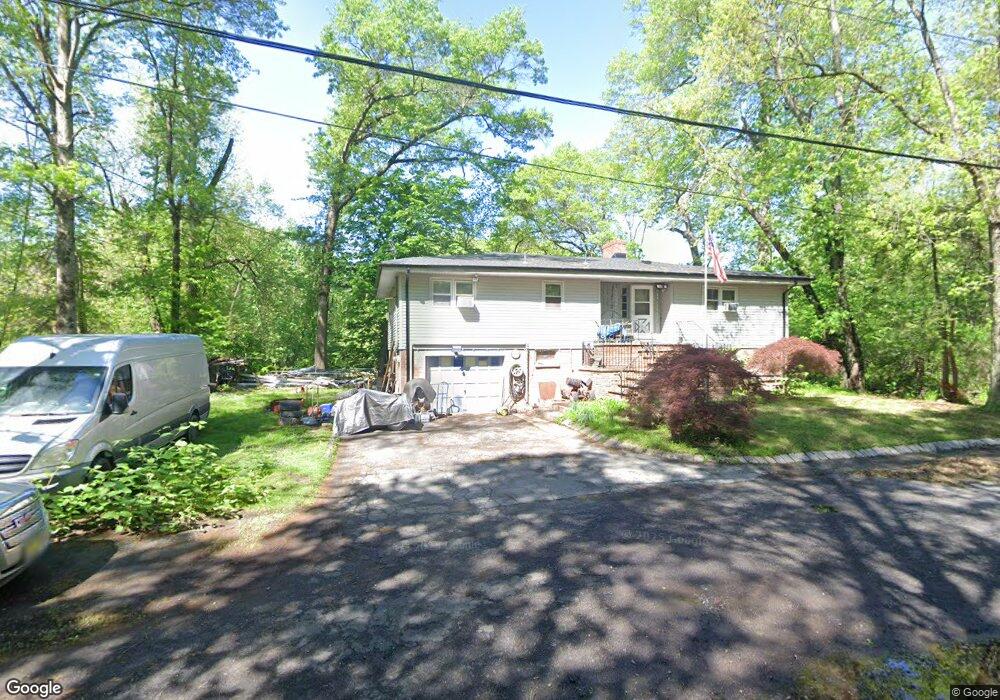 15 S Boulevard Dr, Wayne, NJ 07470 - photo 1