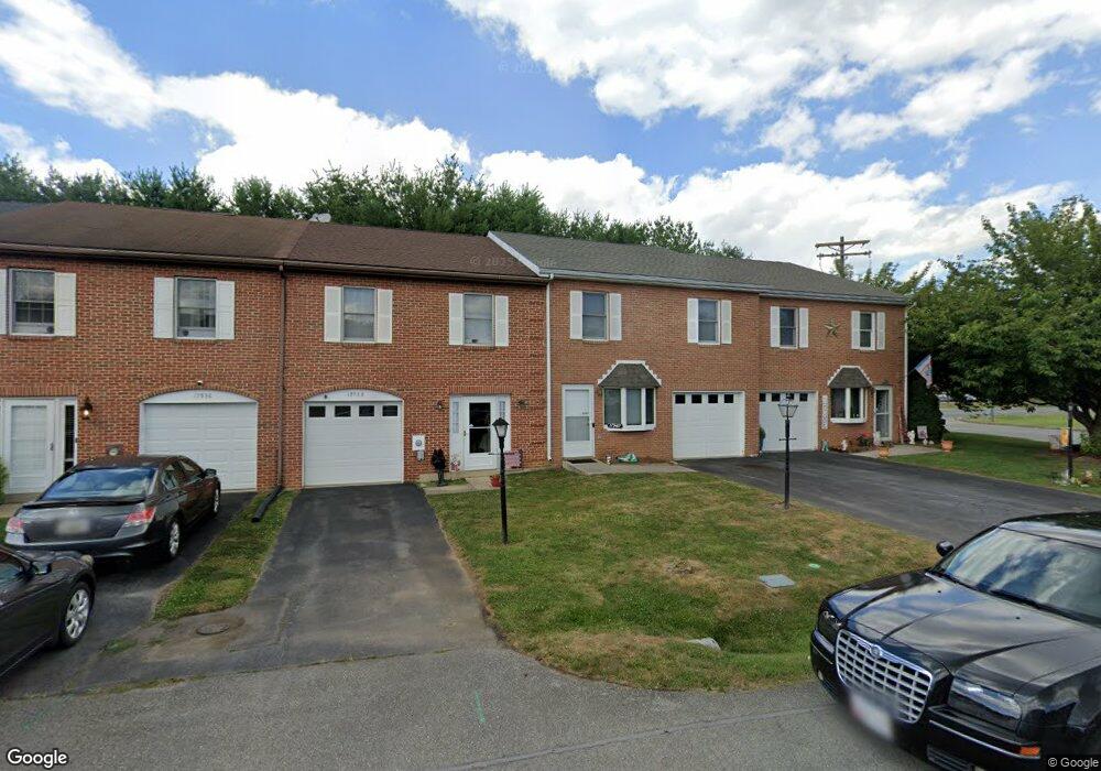 17940 Clubhouse Dr, Hagerstown, MD 21740 - photo 1