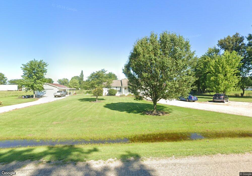 306 S 4th St, Shumway, IL 62461 - photo 1
