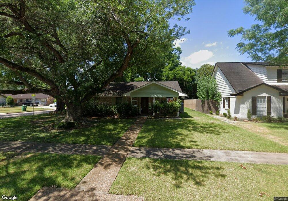 11054 Caribbean Ln, Houston, TX 77089 - photo 1