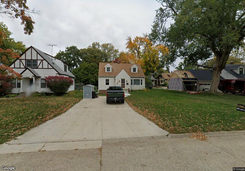 1004 S 7th Ave W, Newton, IA 50208 - photo 1