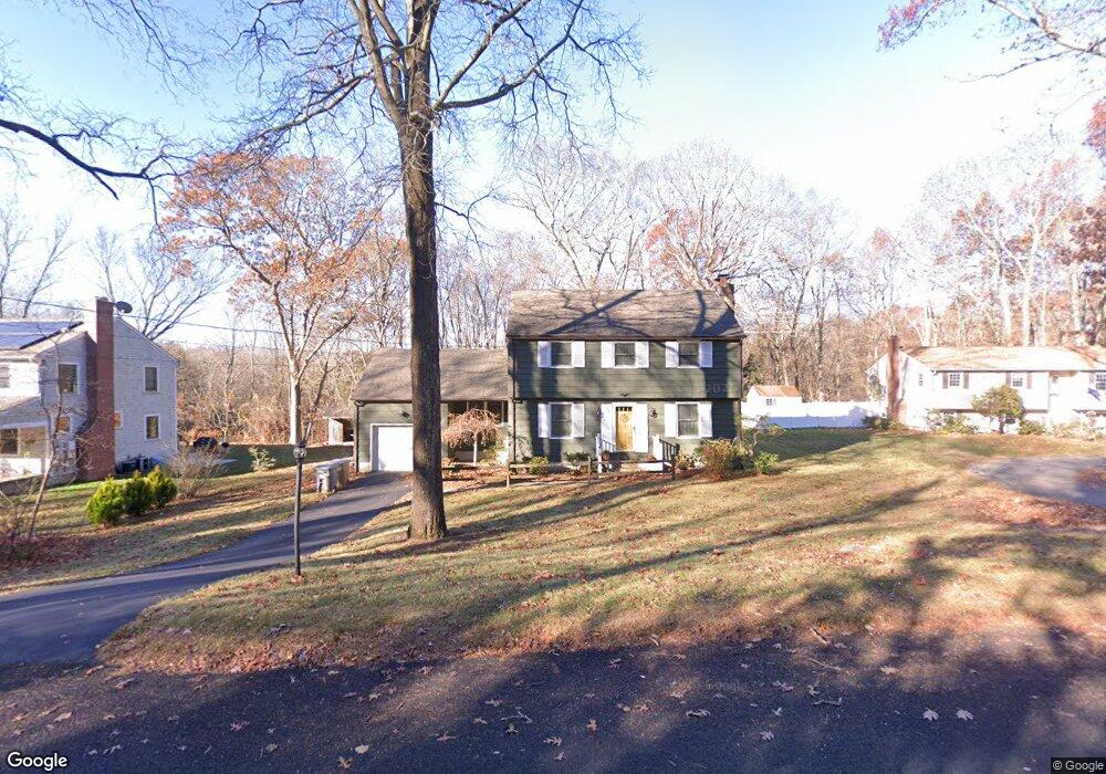 8 Willow Ln, East Lyme, CT 06333 - photo 1