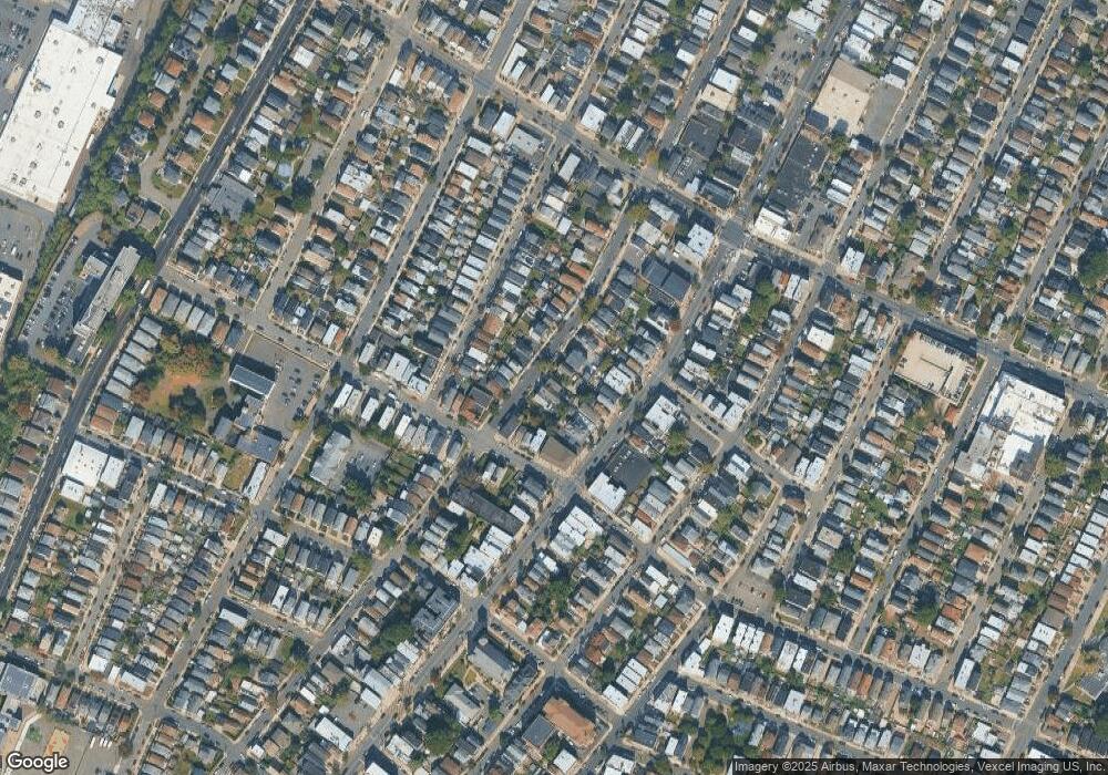 172 Maple St, Kearny, NJ 07032 - photo 1