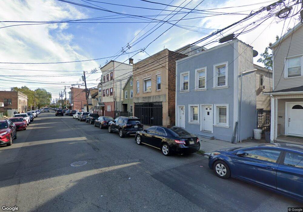 318 E Jersey St, Elizabethport, NJ 07206 - photo 1