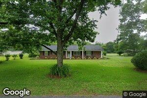 105 E Culpepper Ave, Doerun, GA 31744