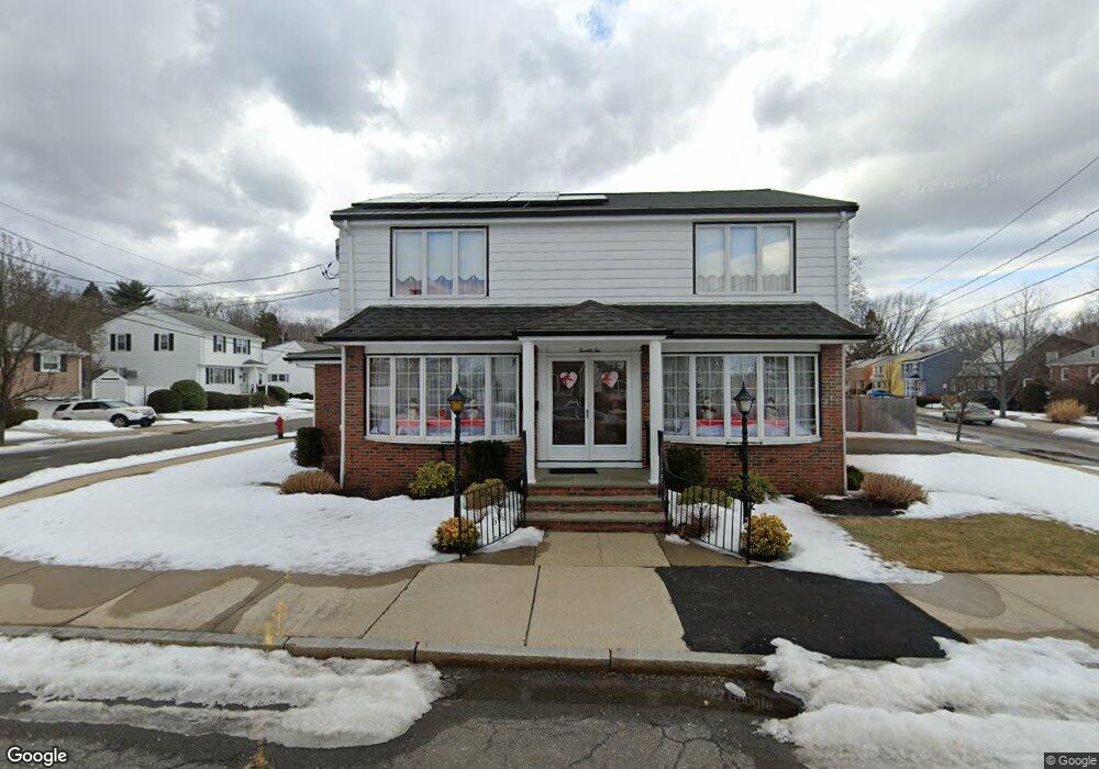 22 Meadowview Rd, Everett, MA 02149 - photo 1