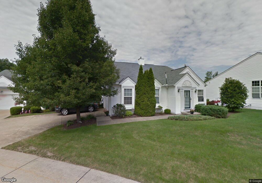 158 Kensington Ct, Aurora, OH 44202 - photo 1