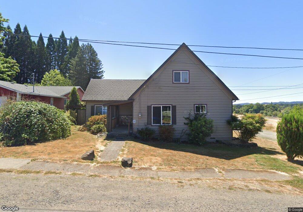 764 W Grant St, Carlton, OR 97111 - photo 1
