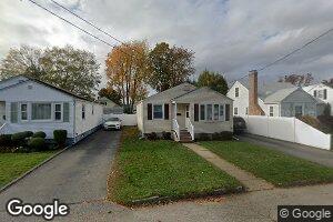 25 Knollwood Ave, Cranston, RI 02910