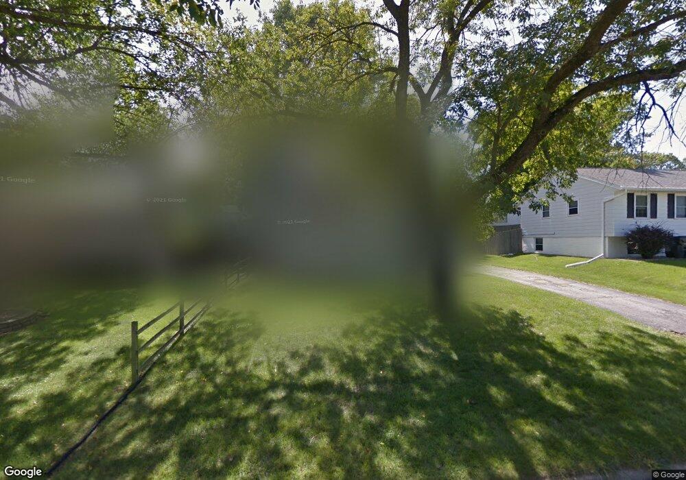 3211 29th Ave SW, Cedar Rapids, IA 52404 - photo 1