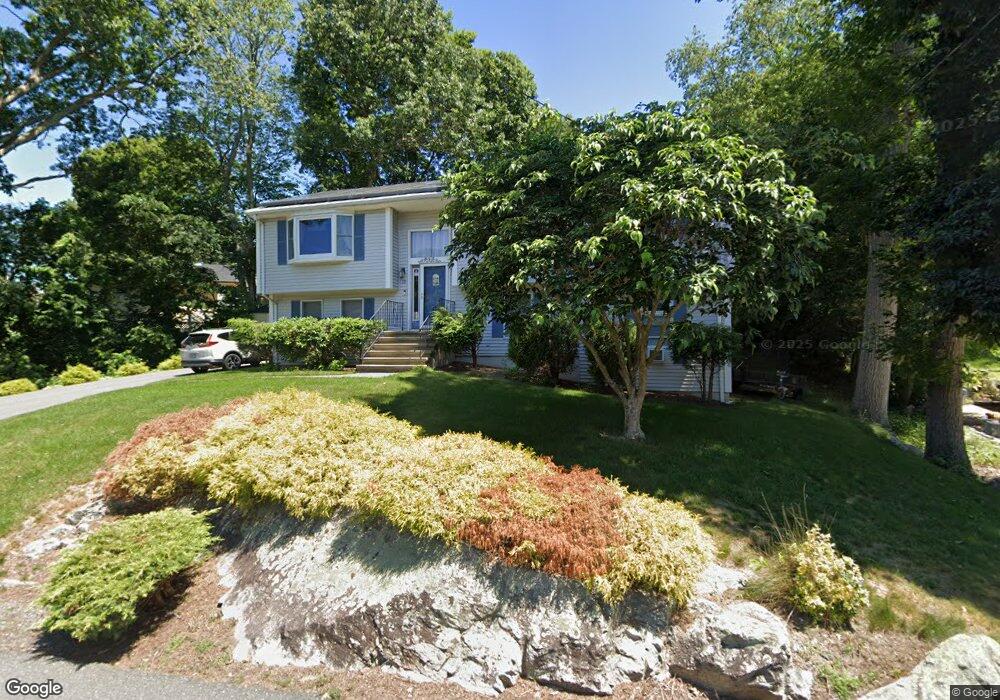 13 Oak Point Rd, Saugus, MA 01906 - photo 1