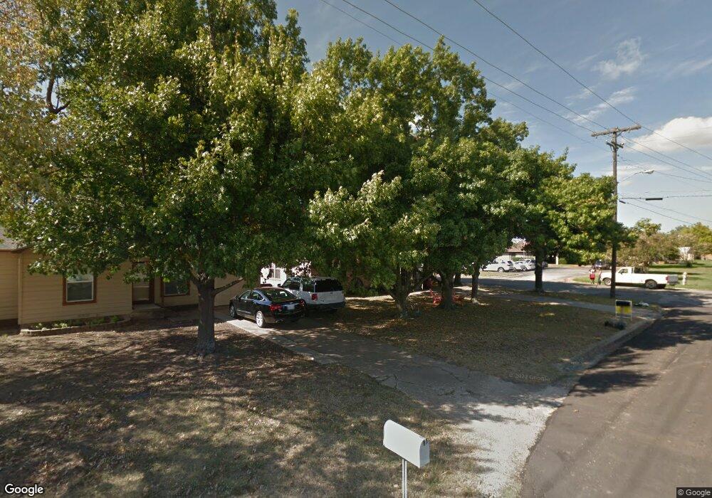 1225 Lynn St, Bonham, TX 75418 - photo 1