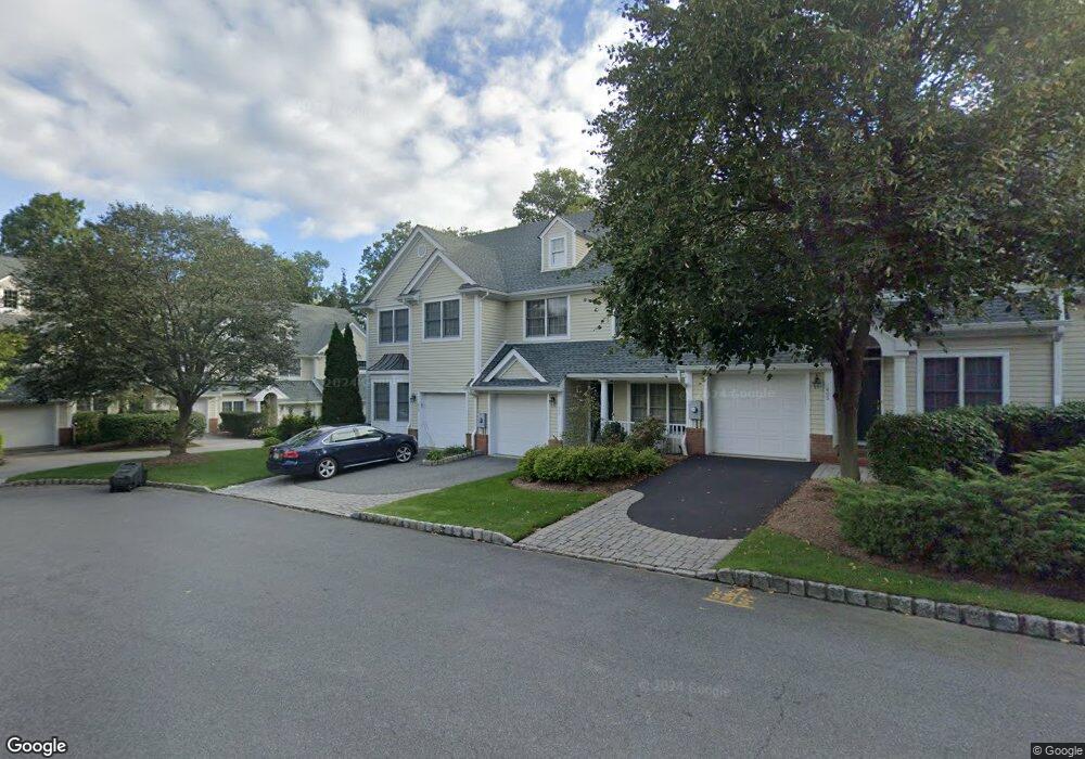 407 Huntington Ct unit 407, Wyckoff, NJ 07481 - photo 1