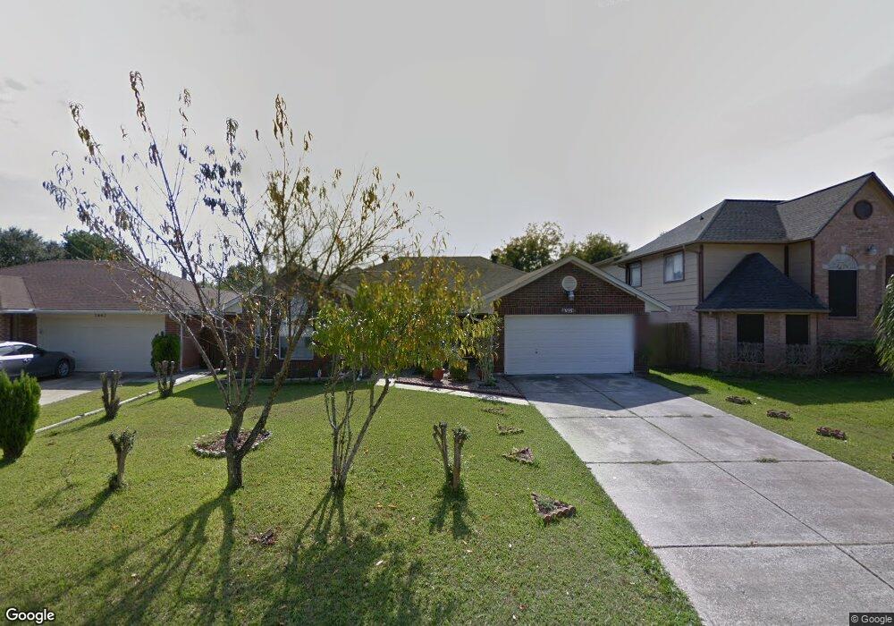 7851 Log Hollow Dr, Houston, TX 77040 - photo 1