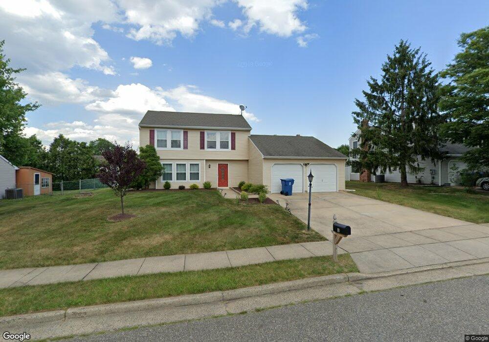 8 Honeysuckle Ln, Edison, NJ 08820 - photo 1