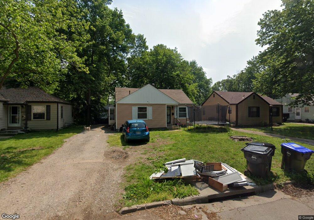 2224 SW Plass Ave, Topeka, KS 66611 - photo 1