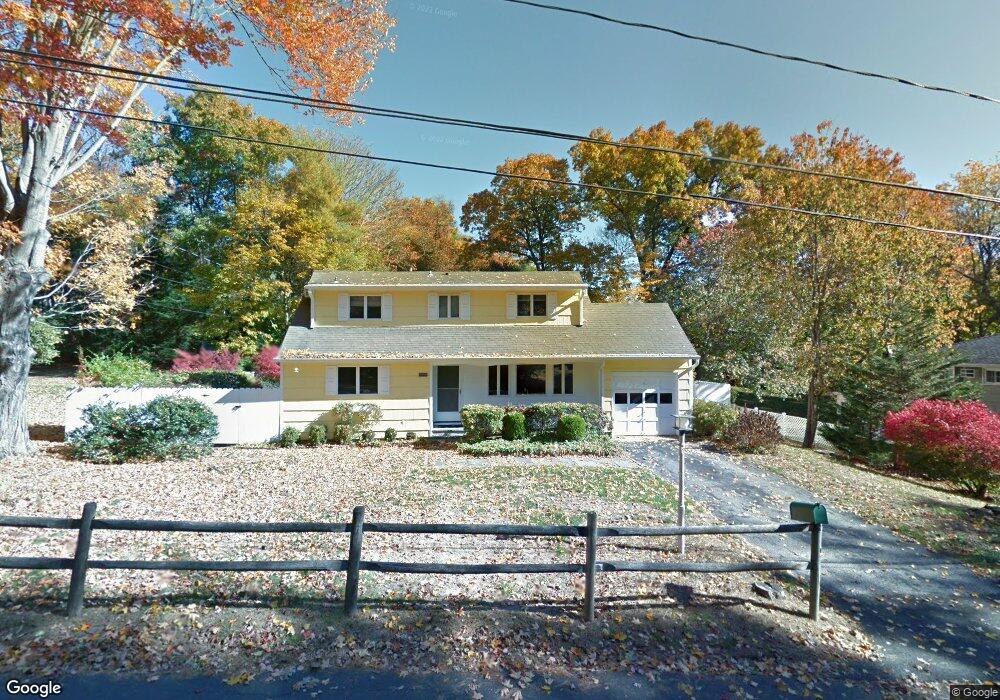 28 Fillow St, Westport, CT 06880 - photo 1