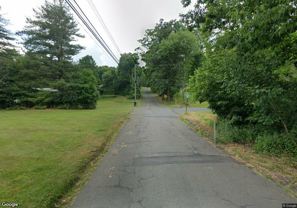 7154 Juniper Rd, Bloomfield, CT 06002 - photo 1