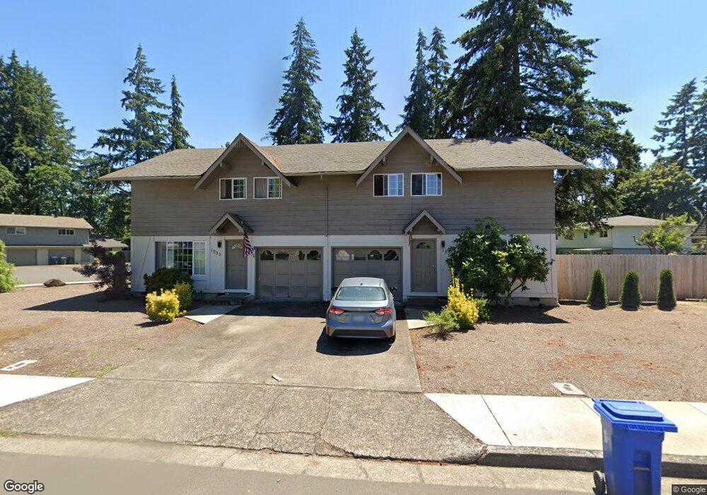 1226 Piper Ln, Eugene, OR 97401 - photo 1