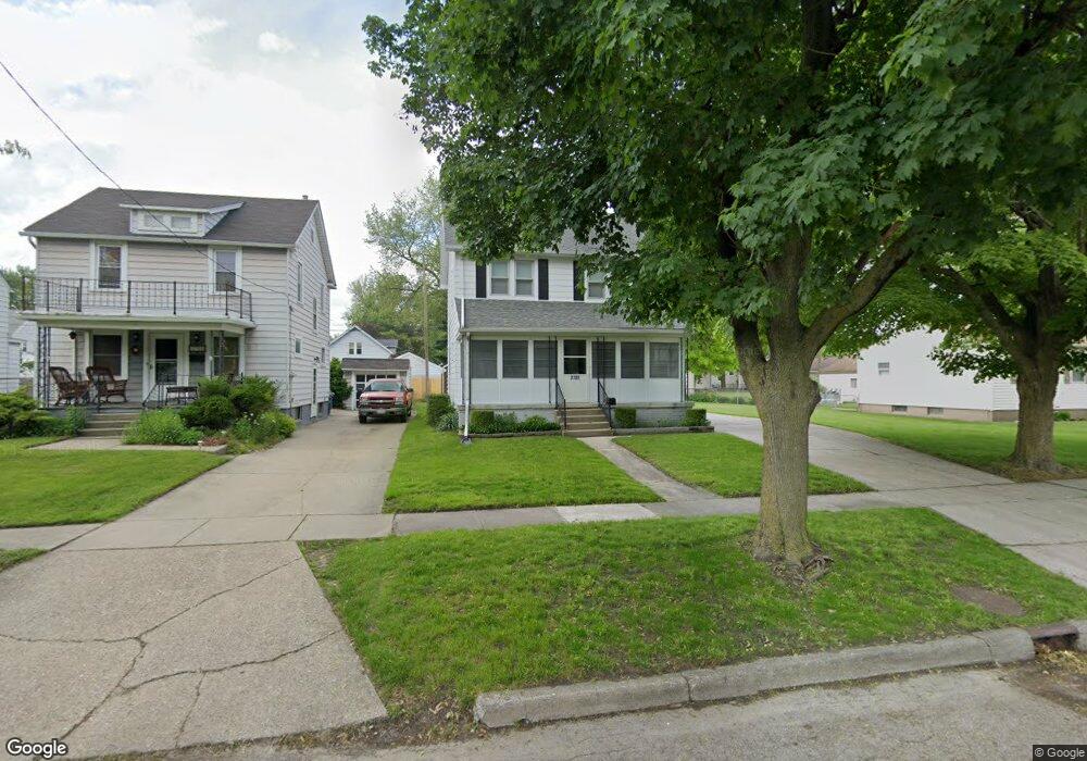 2702 Wyndale Rd, Toledo, OH 43613 - photo 1