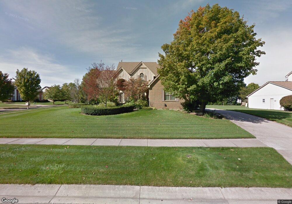 2602 West Bloomfield Oaks Dr, West Bloomfield, MI 48324 - photo 1