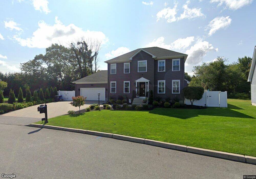 10 Doreen Ct, Cranston, RI 02921 - photo 1