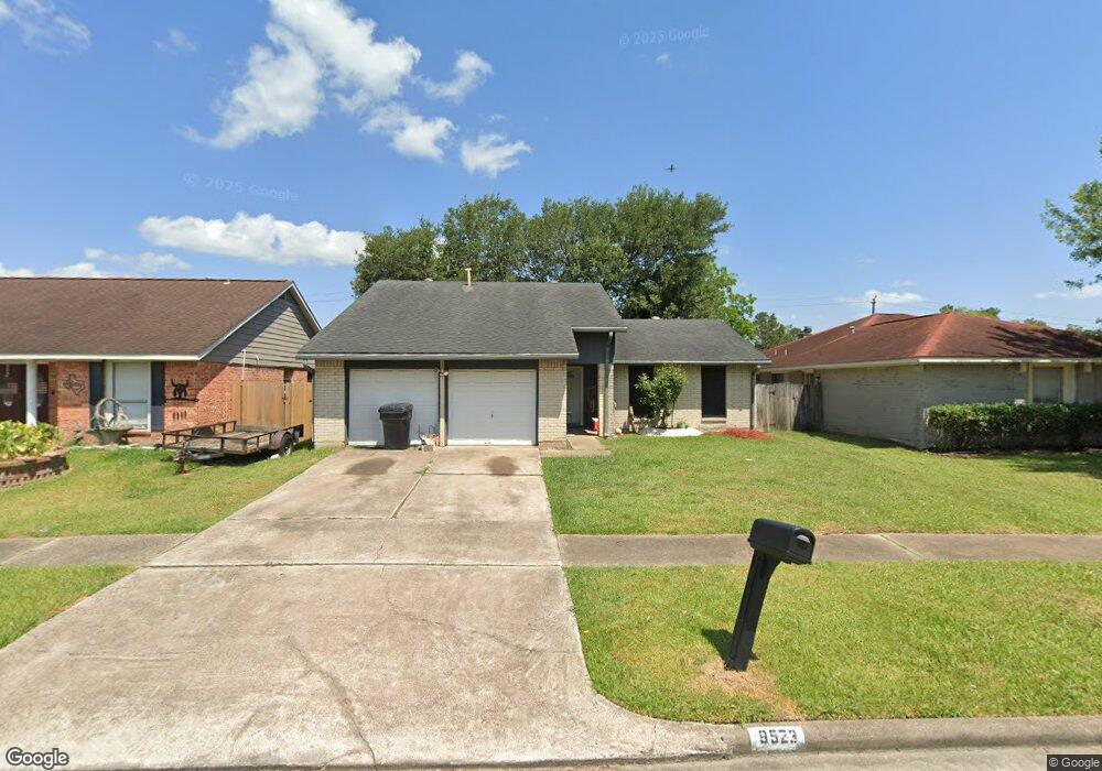 9523 Kingsvalley St, Houston, TX 77075 - photo 1