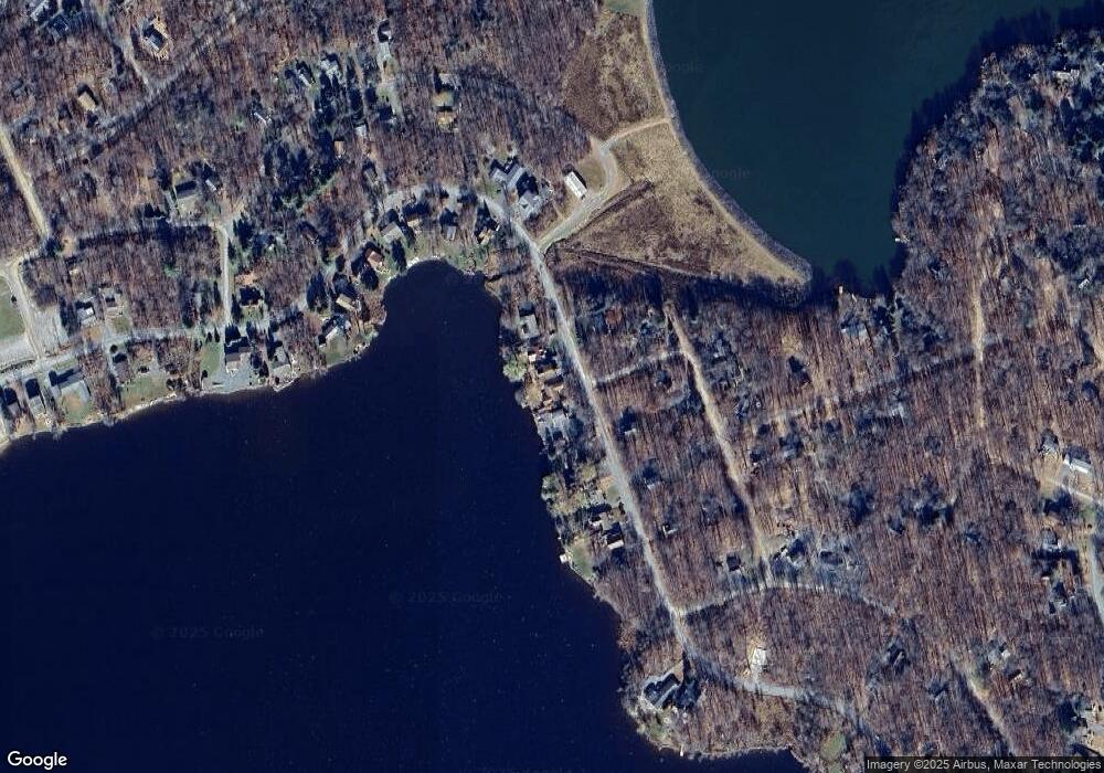 32-34-7 Lake Shore Aka Arrowhead 1weuz688bldq, Pocono Lake, PA 18347 - photo 1