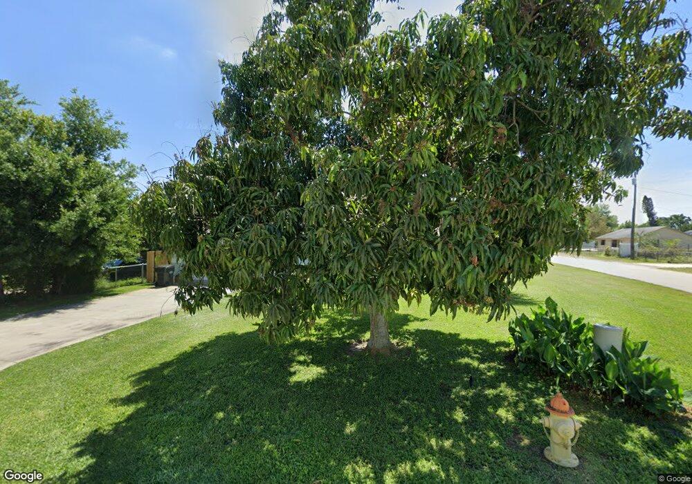 332 E Hibiscus St, Lake Placid, FL 33852 - photo 1