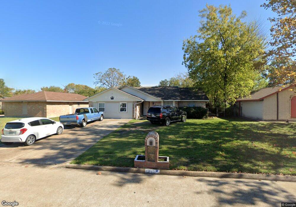 8810 Braunston Ln, Houston, TX 77088 - photo 1